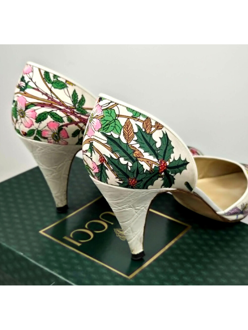 Vintage Gucci Flora Pumps 37.5 7.5 Floral Heels 1980s Italy w Box - Picture 13 of 16